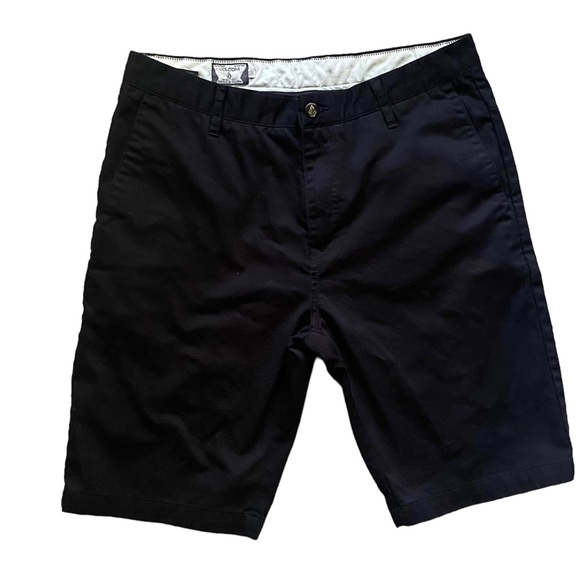 Volcom Shorts • Black • Men’s Size 32 - Picture 1 of 7
